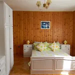 Gabriel Apartament Nin