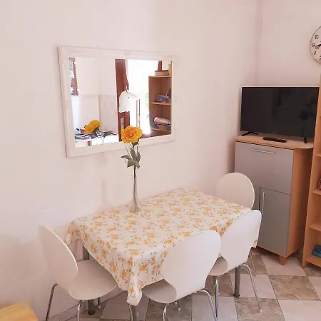 Gabriel Apartment *